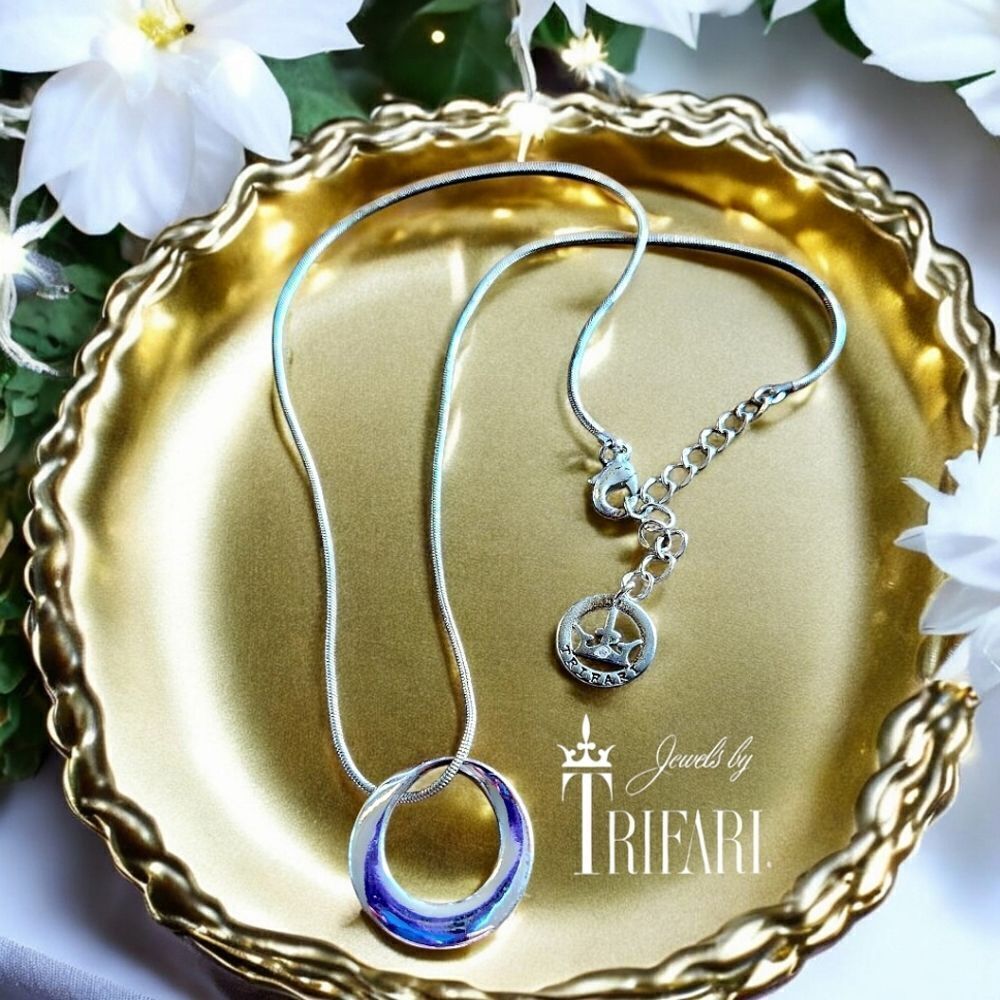 CROWN TRIFARI Vintage Silver Necklace